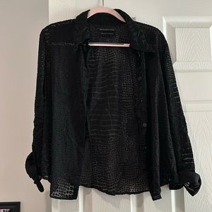 Urban Outfitters Medium button up top alligator print